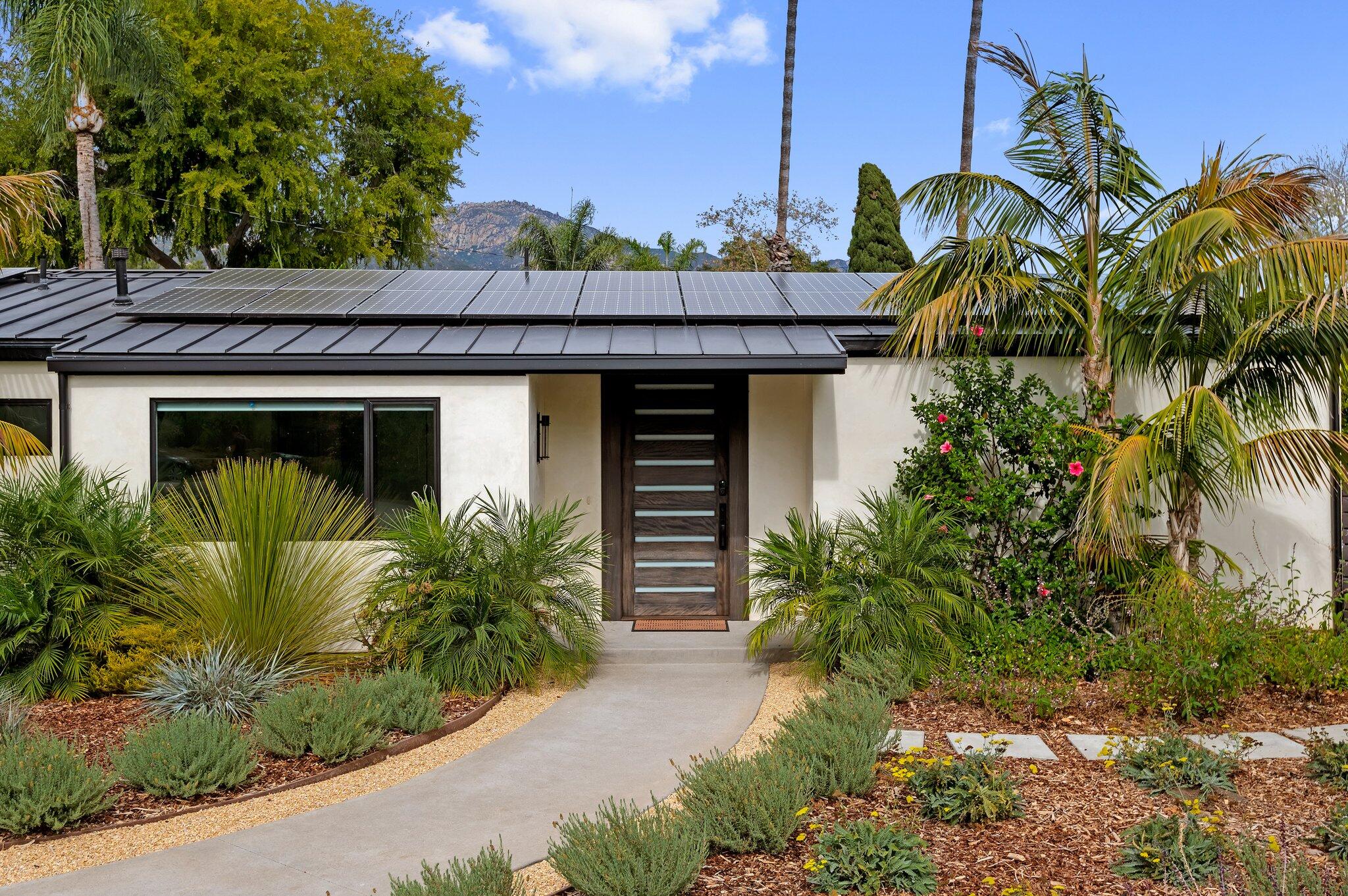 626 San Roque Road Santa Barbara, CA 93105 - Photo 2 of 45 Xeriscaped, low water front yard