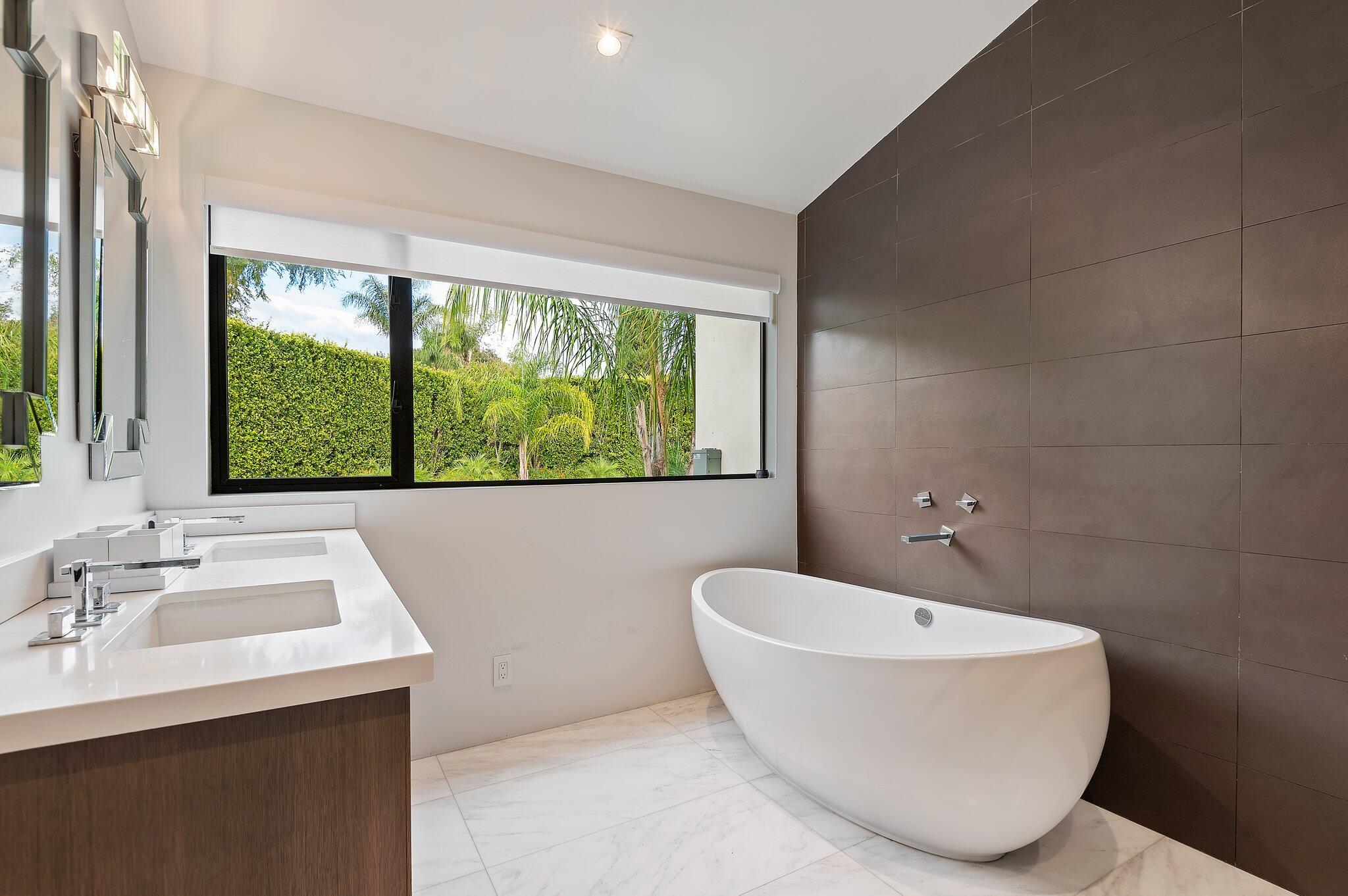 626 San Roque Road Santa Barbara, CA 93105 - Photo 27 of 45 Bathroom's dream