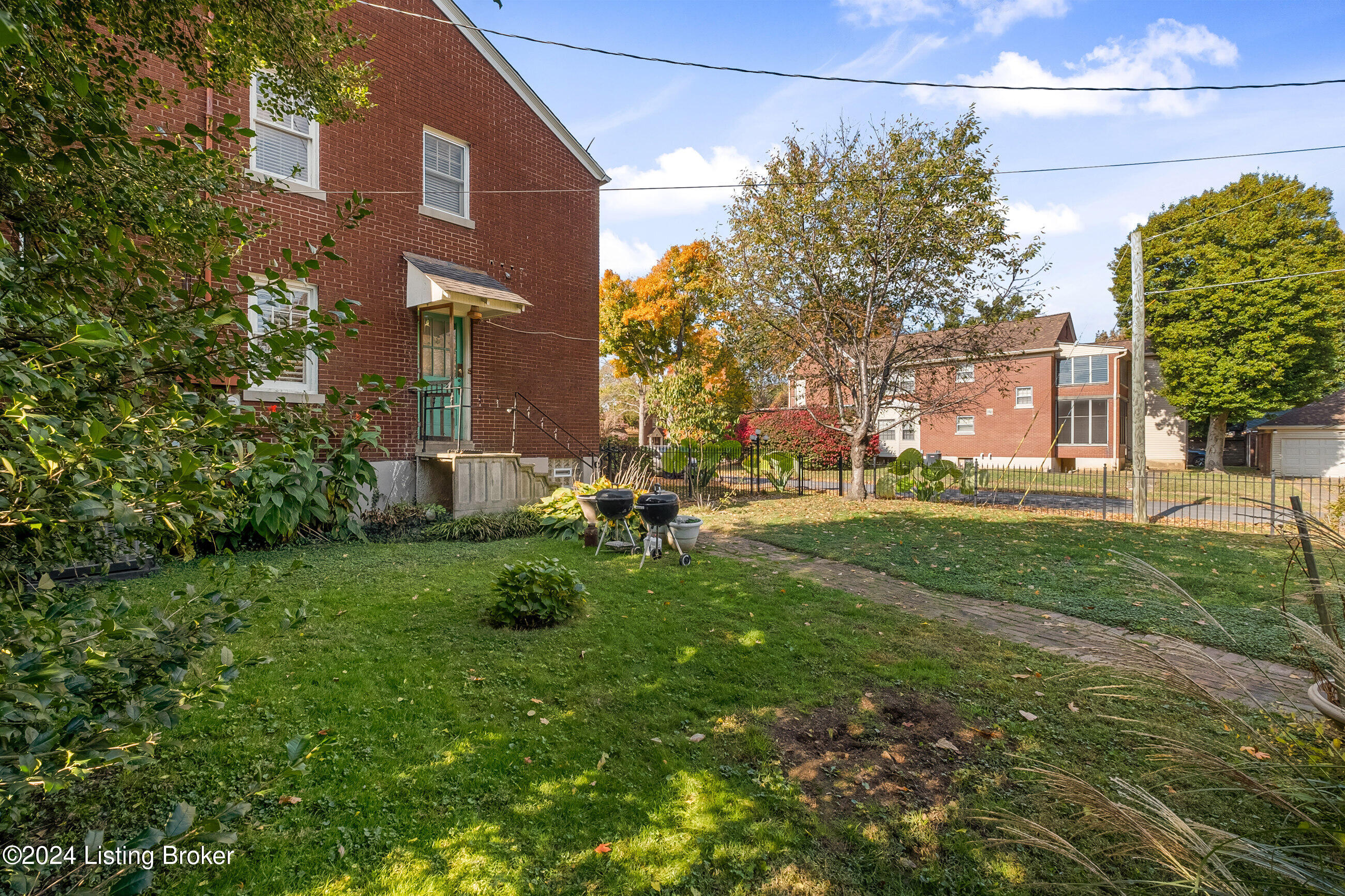 2501 Broadmeade Road Louisville, KY 40205 - Photo 56 of 57 broadmeade_175