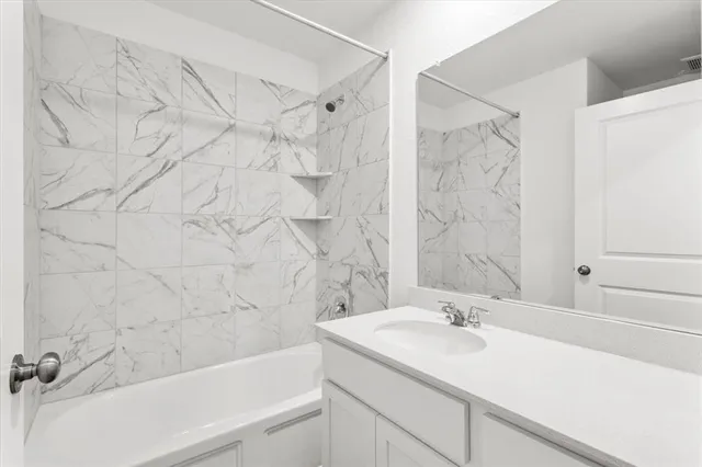 $1,999 | 487 Alamito Avenue, Kyle, TX 78640