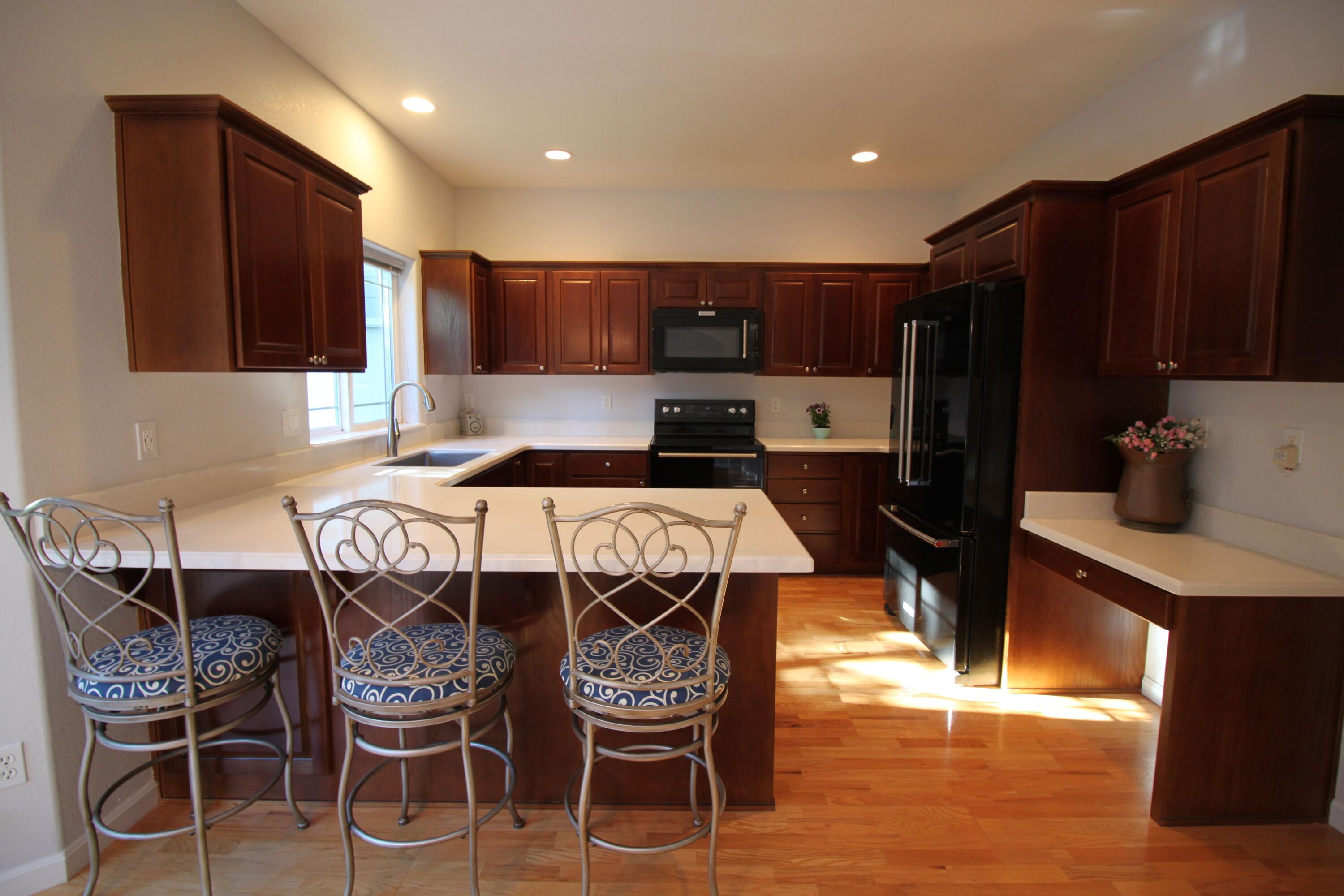 19846 Powers Road Bend, OR 97702 - Photo 10 of 20 Kitchen 1