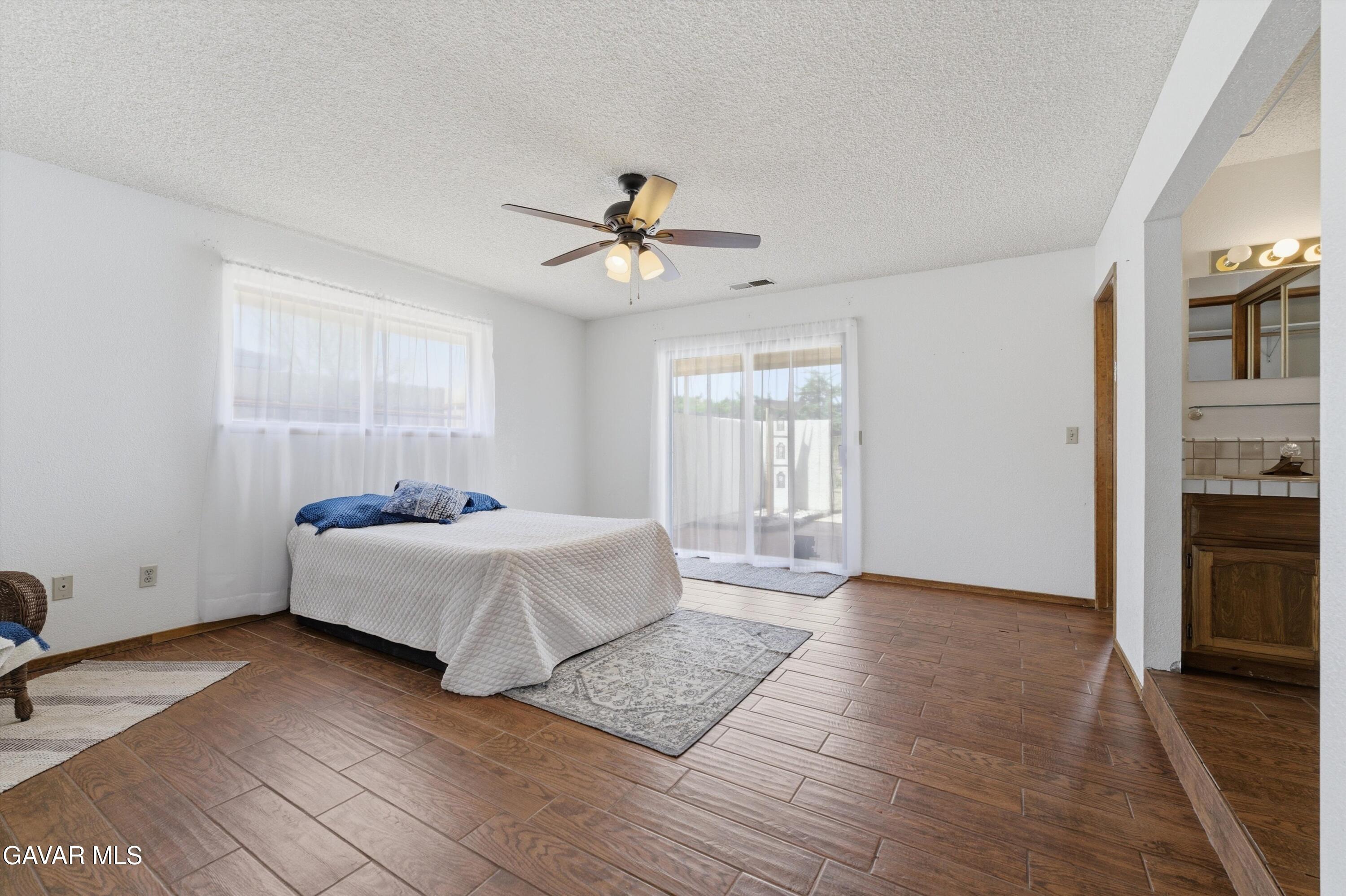 21041 Lonely Lane Tehachapi, CA 93561 - Photo 21 of 36 21-JYP03943