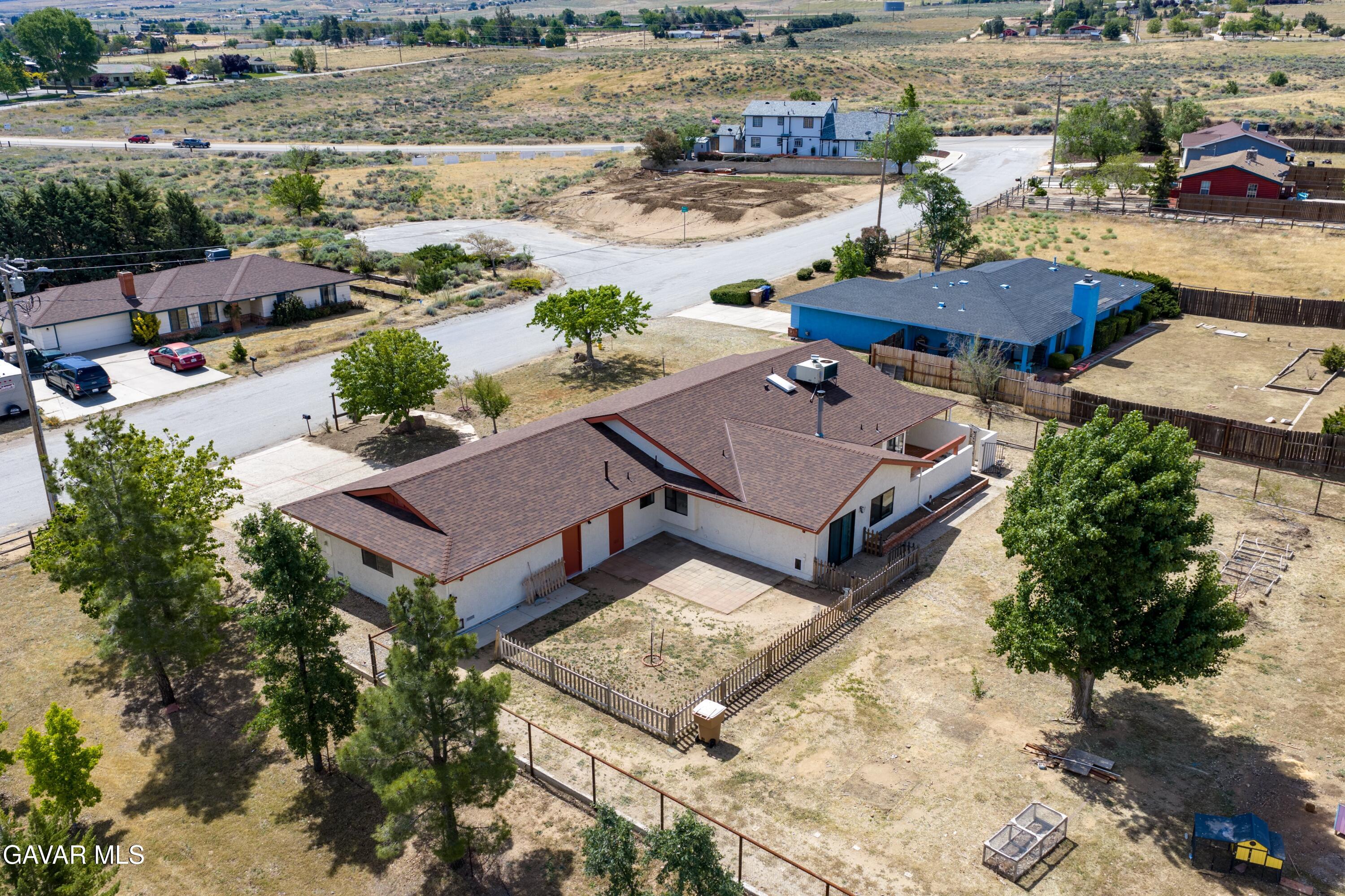 21041 Lonely Lane Tehachapi, CA 93561 - Photo 28 of 36 33-DJI_20260502110605_0256_D-HDR