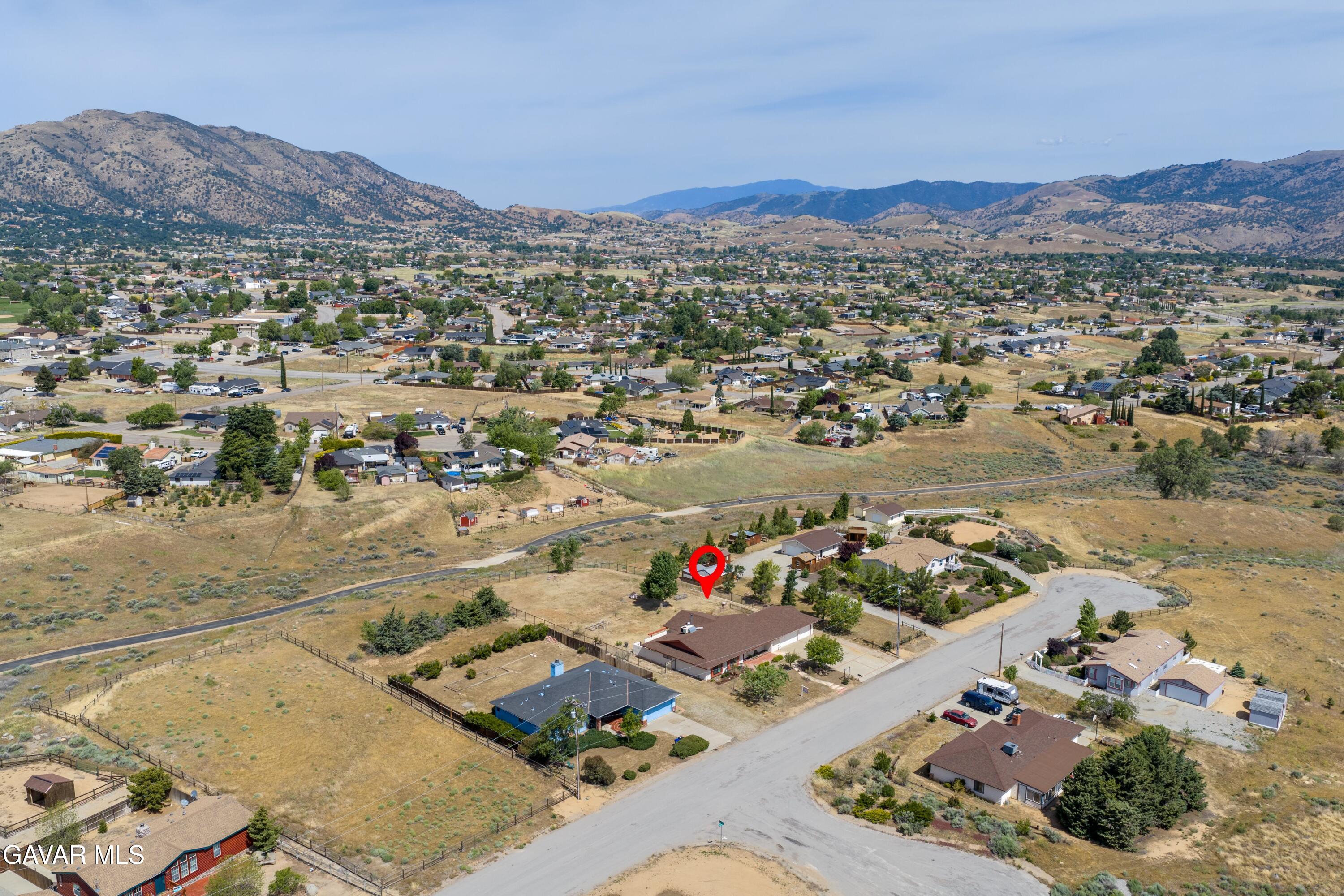 21041 Lonely Lane Tehachapi, CA 93561 - Photo 35 of 36 36-DJI_20260502110751_0265_D-HDR-Edit