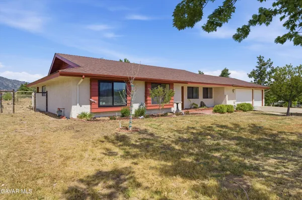 $430,000 | 21041 Lonely Lane, Tehachapi, CA 93561