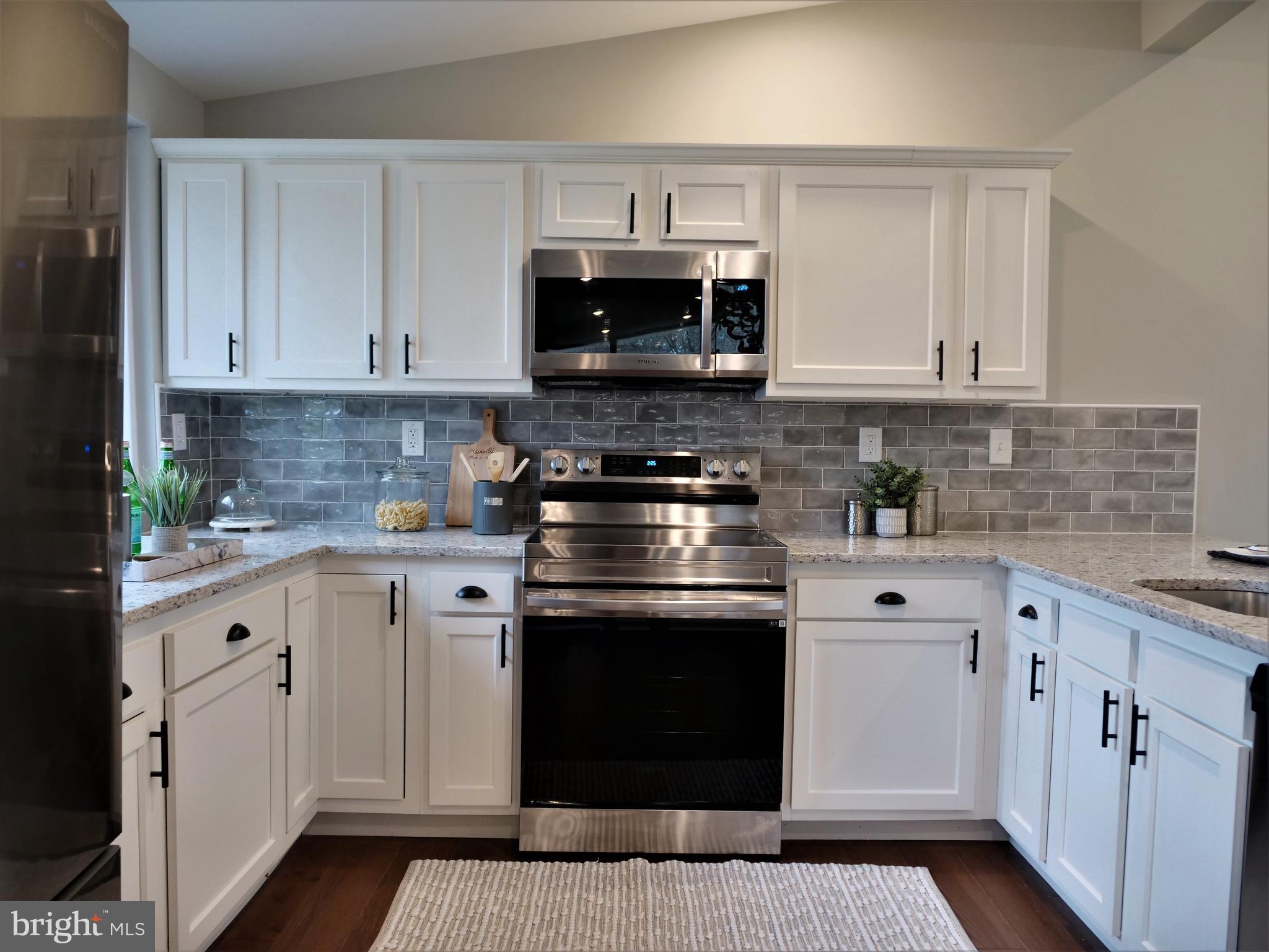 4712 Three Oaks Road Pikesville, MD 21208 - Photo 6 of 18 Kitchen
