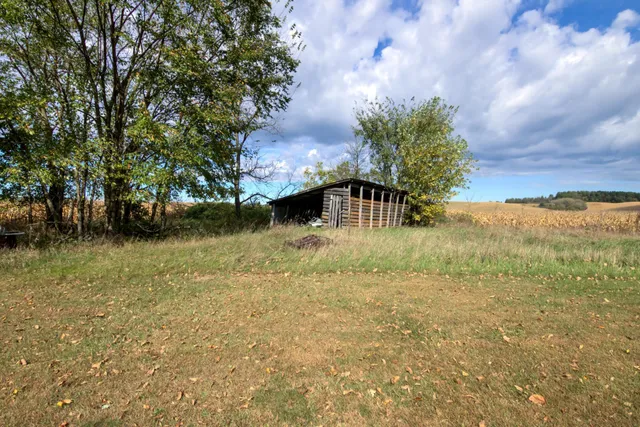 $250,000 | W30 Doc Road, Mondovi, WI 54755