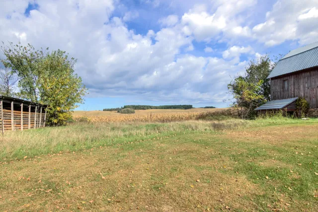 $250,000 | W30 Doc Road, Mondovi, WI 54755