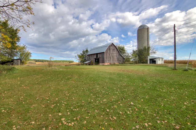 $240,000 | W30 Doc Road, Mondovi, WI 54755