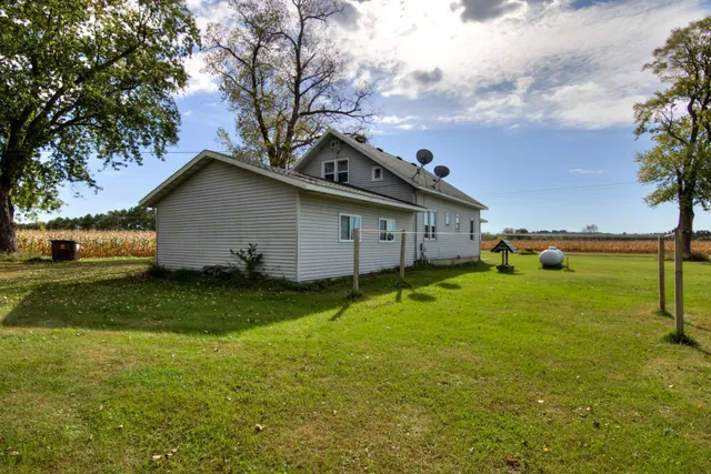 $250,000 | W30 Doc Road, Mondovi, WI 54755