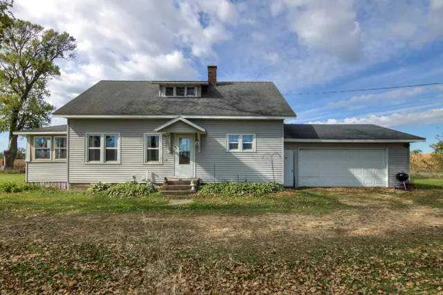 $250,000 | W30 Doc Road, Mondovi, WI 54755