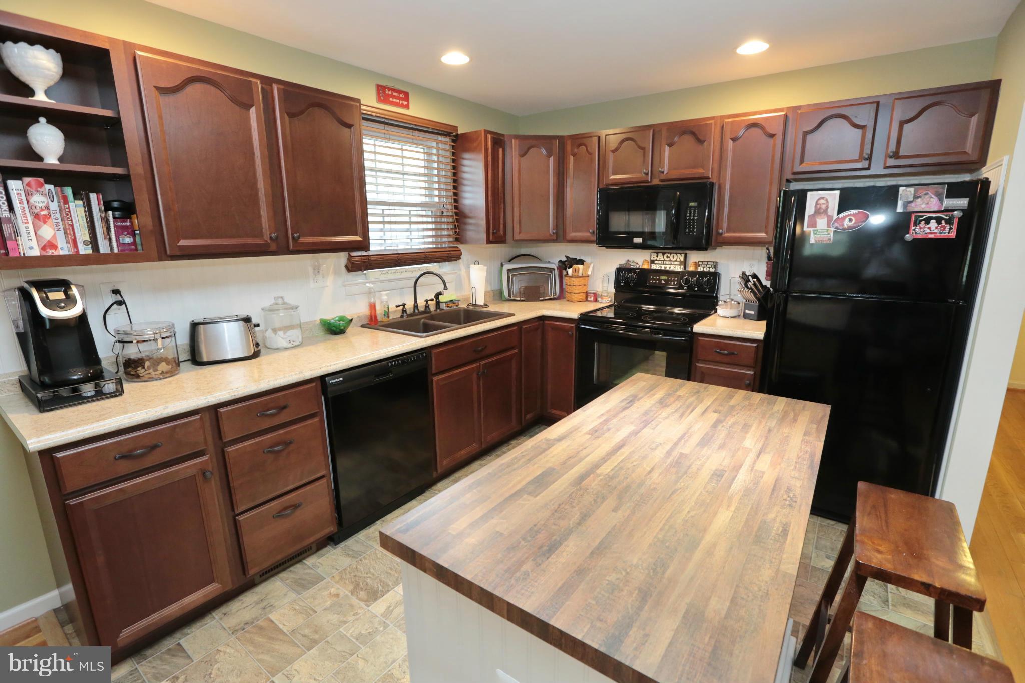 6723 Amherst Road Bryans Road, MD 20616 - Photo 7 of 30 Kitchen