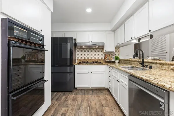 $789,950 | 1531 Oak Hill Drive, Escondido, CA 92027