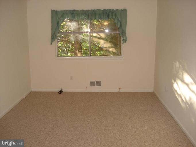 7808 Miller Fall Road Derwood, MD 20855 - Photo 29 of 30 ALL-NEW CARPETS&PAINT.SEP MASTER BATH DUAL CLOSETS