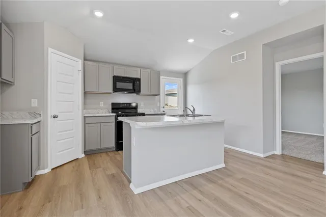 $293,865 | 37754 West 208th Terrace, Edgerton, KS 66021