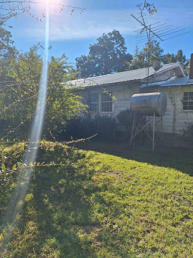 4628 Callison Road Bradley, SC 29819 - Photo 3 of 21