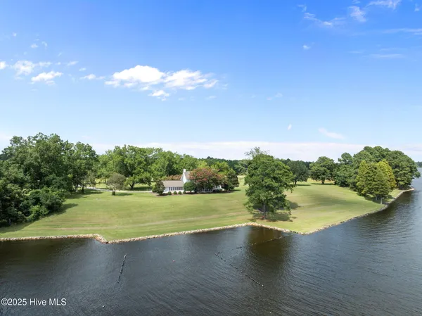 $17,500,000 | 5624 Archbell Road, Bath, NC 27808