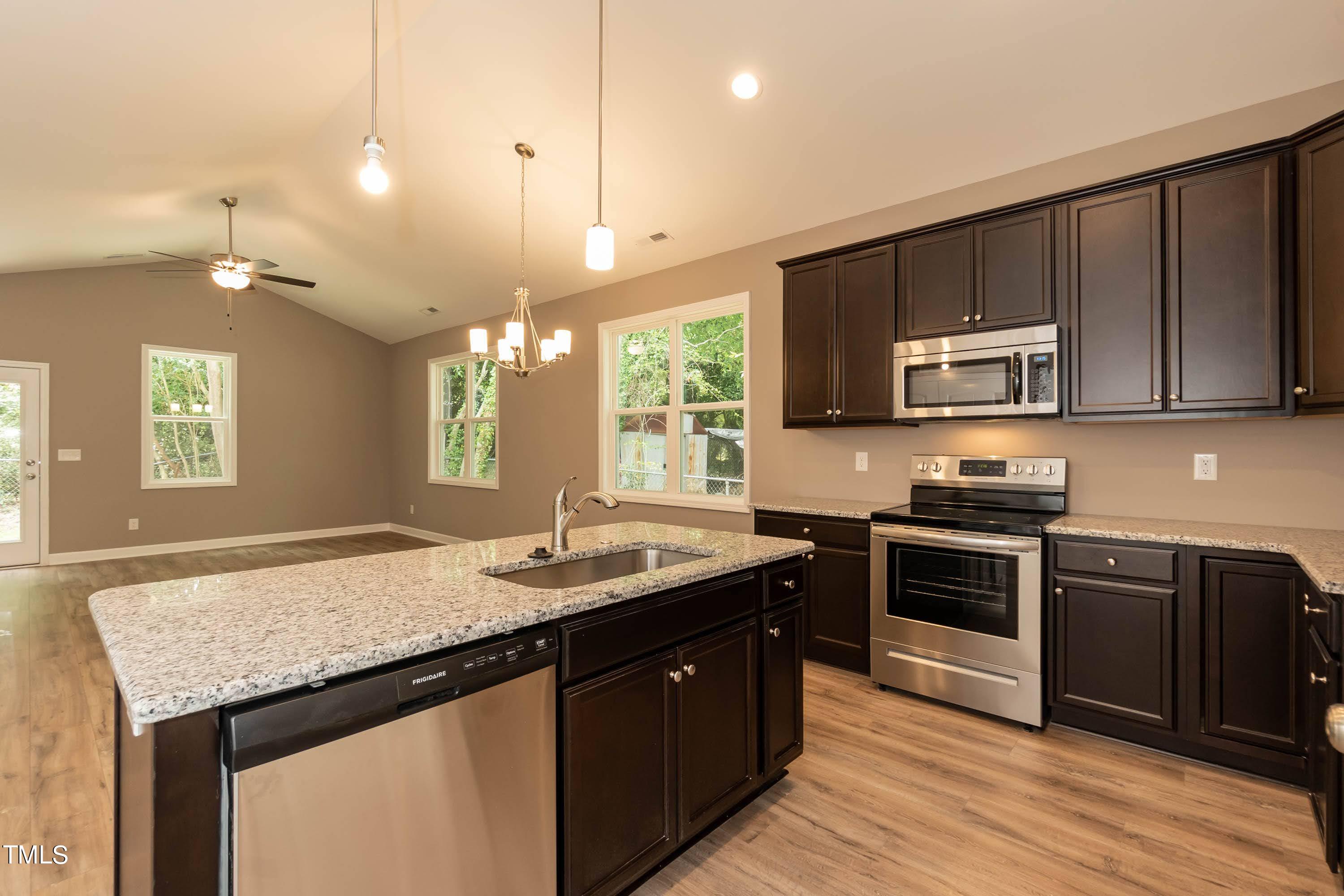 809 East Edgerton Street Dunn, NC 28334 - Photo 8 of 18 Kitchen 01