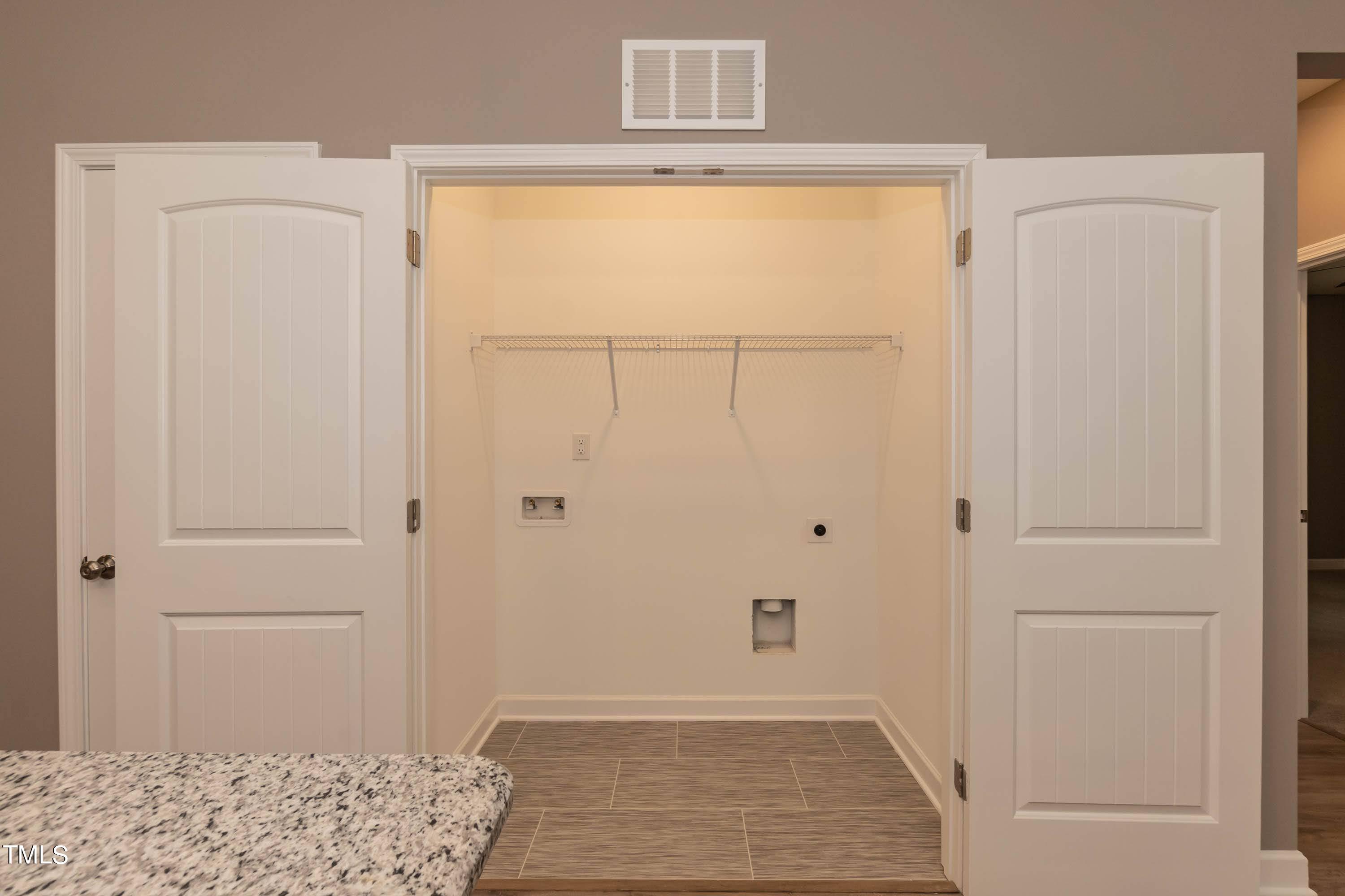 809 East Edgerton Street Dunn, NC 28334 - Photo 10 of 18 Laundry 01