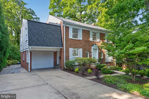 $1,800,000 | 4722 Cumberland Avenue, Chevy Chase, MD 20815