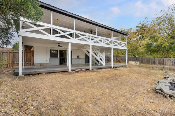 $2,275 | 21205 National Drive, Lago Vista, TX 78645