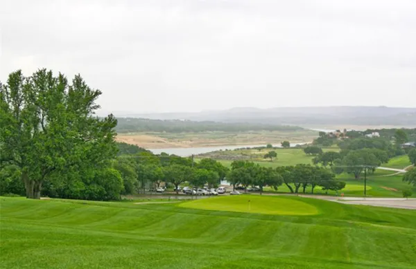 $2,275 | 21205 National Drive, Lago Vista, TX 78645