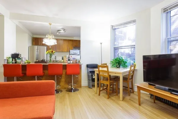 $4,650 | 89 Mason Terrace, Unit A1, Brookline, MA 02446