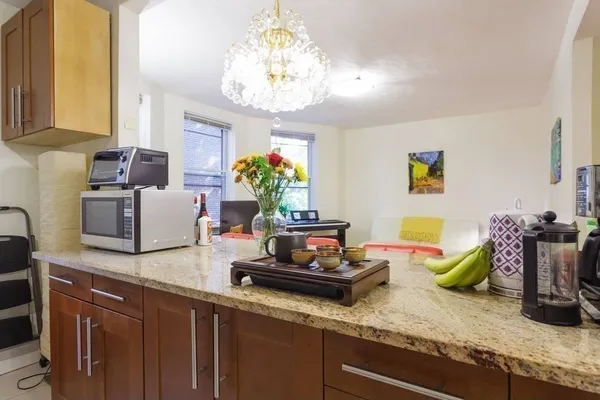 $4,650 | 89 Mason Terrace, Unit A1, Brookline, MA 02446