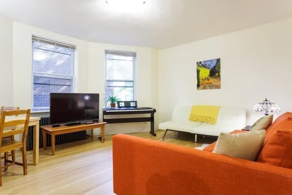 $4,650 | 89 Mason Terrace, Unit A1, Brookline, MA 02446