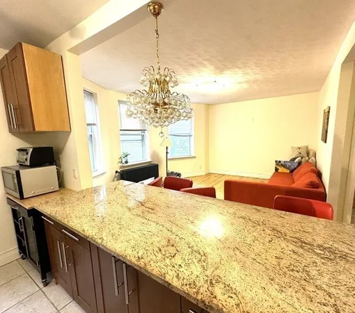 $4,650 | 89 Mason Terrace, Unit A1, Brookline, MA 02446