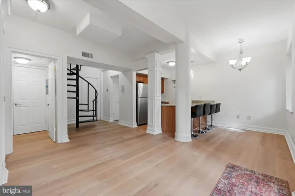 $2,795 | 2501-00 Christian Street, Unit 105, Philadelphia, PA 19146