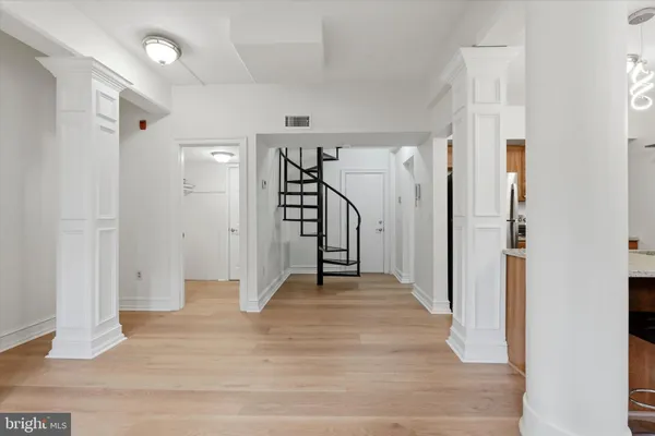 $2,795 | 2501-00 Christian Street, Unit 105, Philadelphia, PA 19146