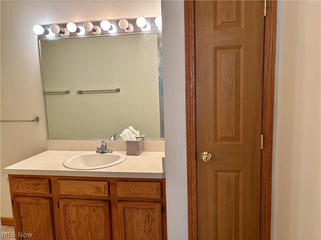 1437 Shaw Road, Unit B Niles, OH 44446 - Photo 11 of 32