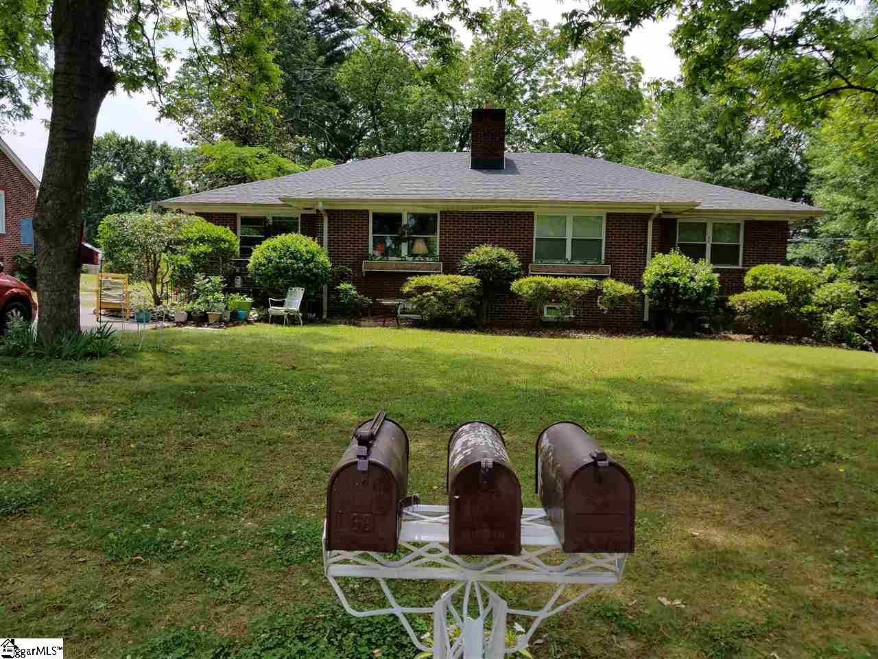 6 Crescent Ridge Drive Greenville, SC 29615 - Photo 2 of 11 Gallery Image 2