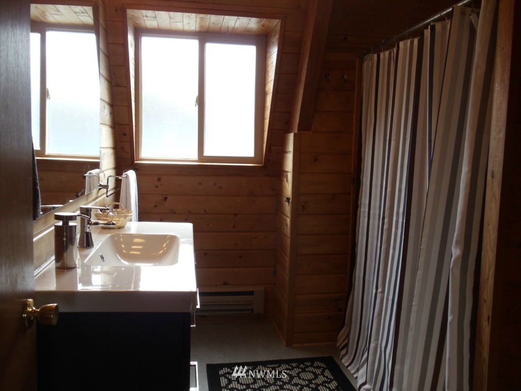 945 Sands View Road Camano Island, WA 98282 - Photo 12 of 25 Gallery Image 12
