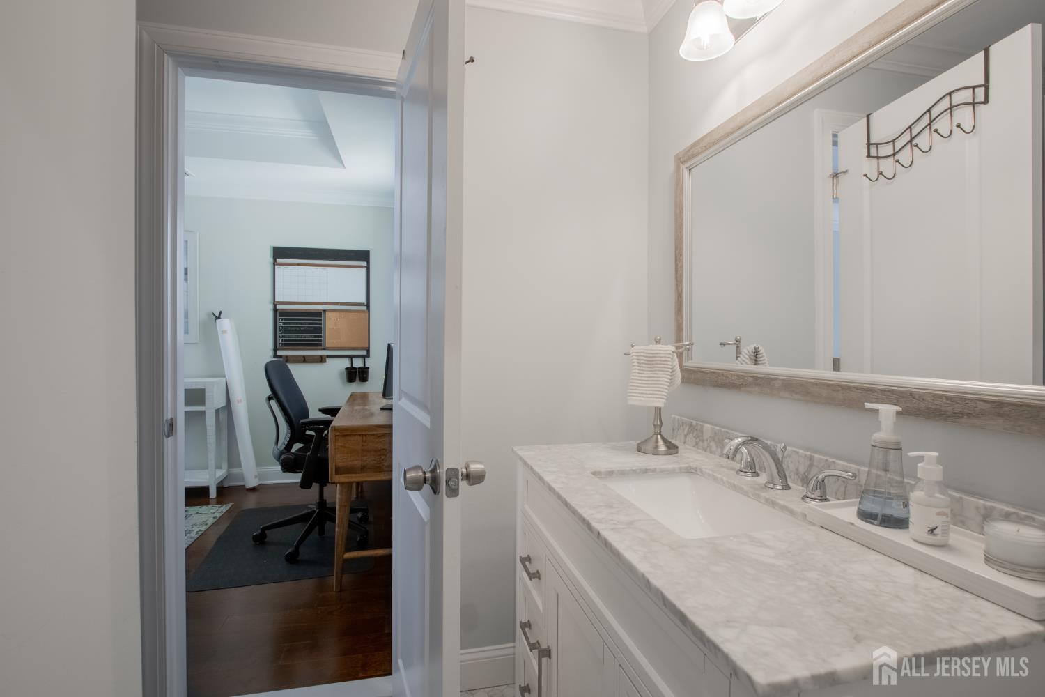 20 Waverly Street Keyport, NJ 07735 - Photo 18 of 28