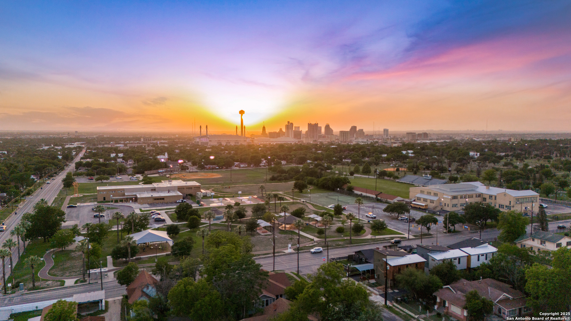 107 Harding Place, Unit 101 San Antonio, TX 78203 - Photo 26 of 39 an aerial view of multiple house