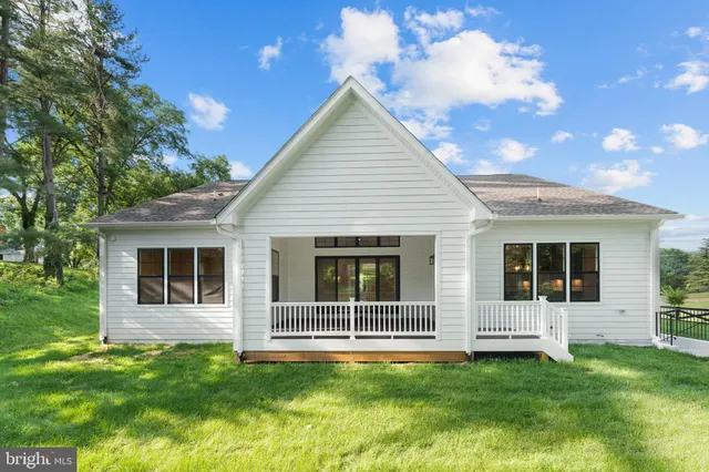 $1,483,300 | 4 F Windemeer Lane, Amissville, VA 20106