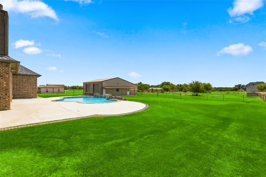 420 Hartley Way Azle, TX 76020 - Photo 30 of 40 Gallery Image 30