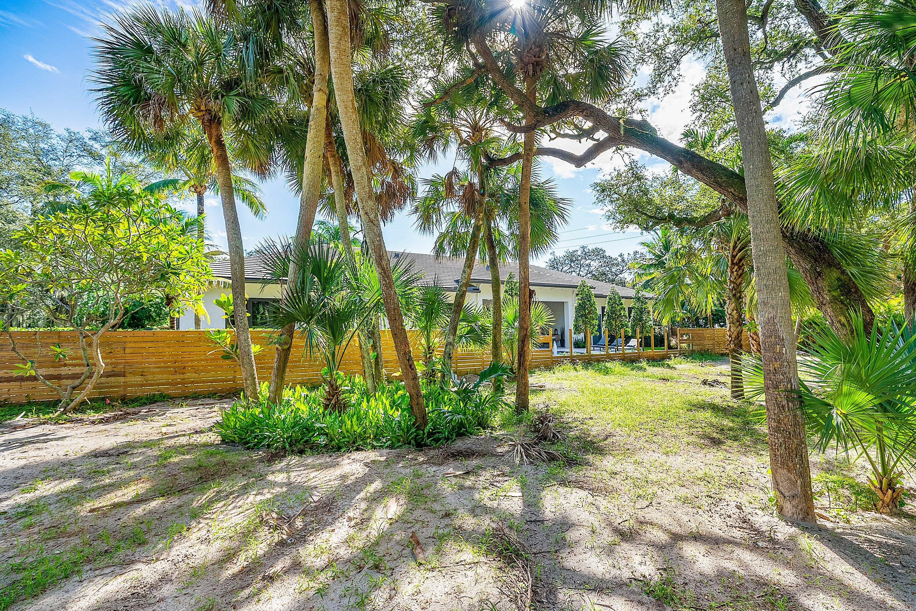 819 Southwest 18th Street Boca Raton, FL 33486 - Photo 5 of 10 065-1791Southwest8thAvenue-BocaRaton-FL-