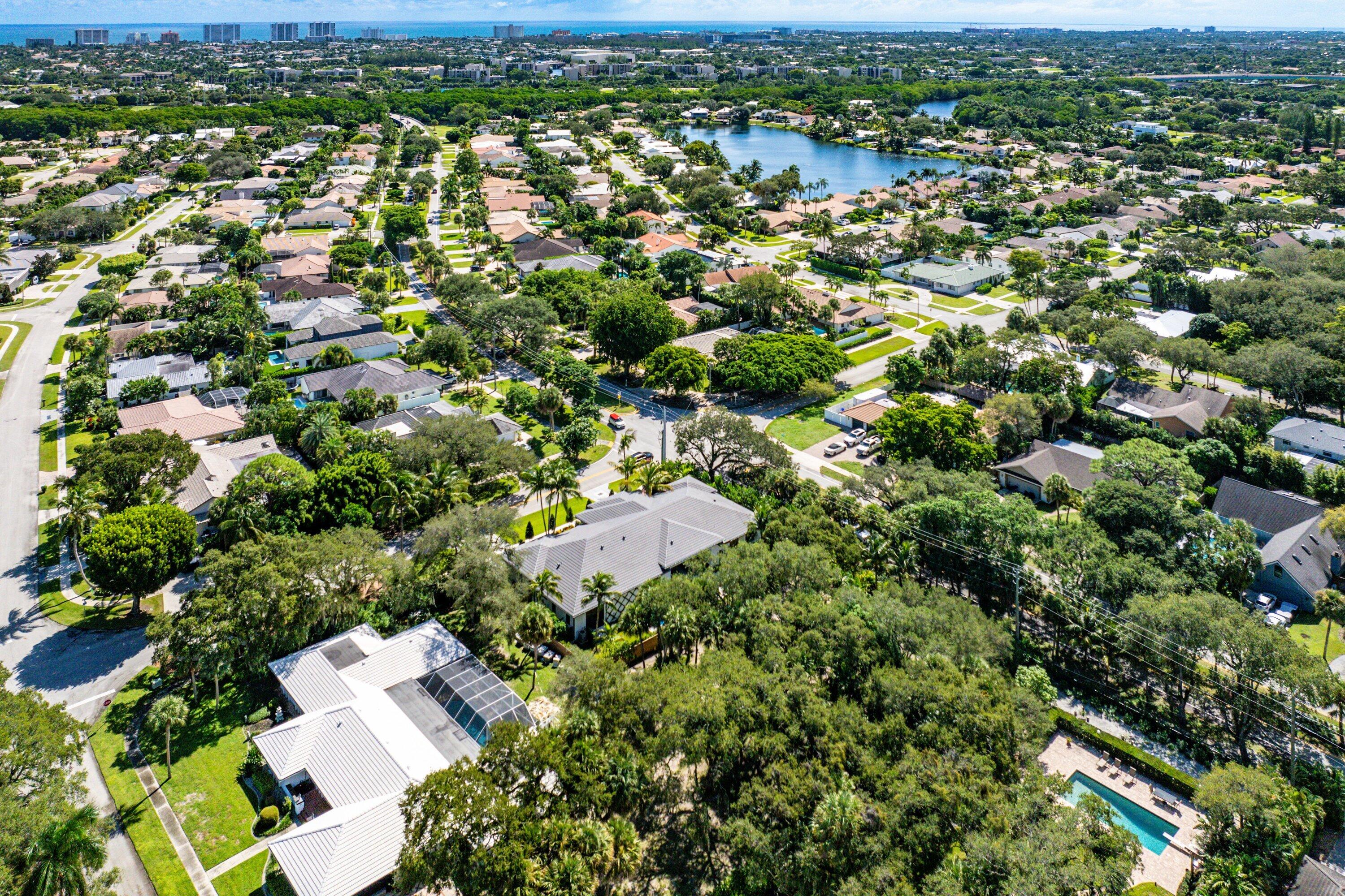 819 Southwest 18th Street Boca Raton, FL 33486 - Photo 9 of 10 080-1791Southwest8thAvenue-BocaRaton-FL-