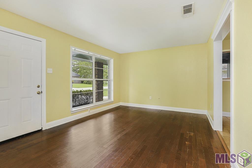 4240 Bea Drive Baton Rouge, LA 70809 - Photo 5 of 21