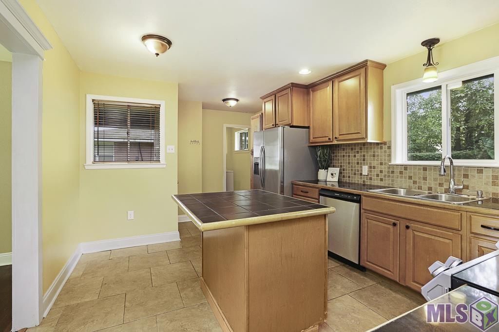 4240 Bea Drive Baton Rouge, LA 70809 - Photo 9 of 21