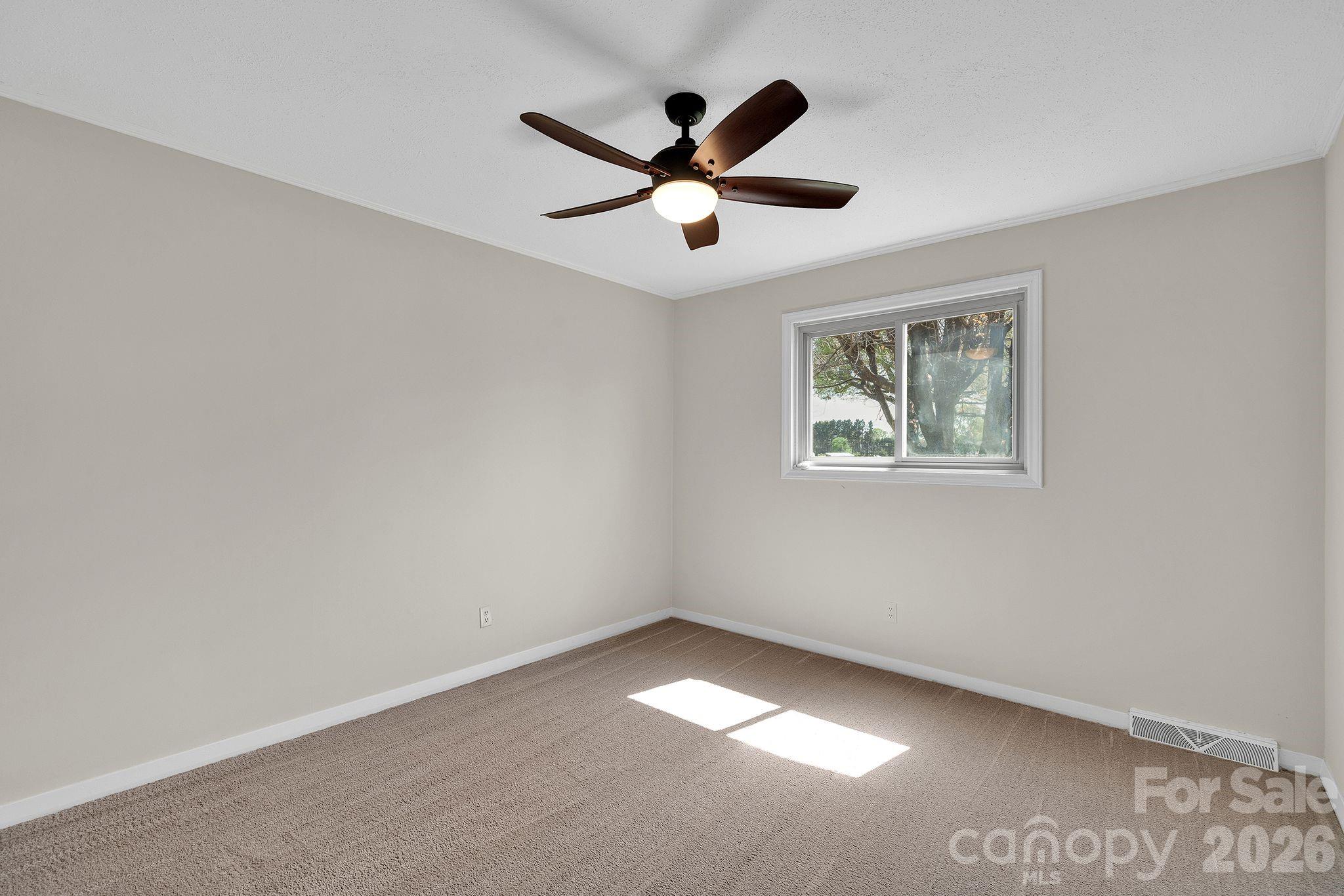 1411 East Maiden Road Maiden, NC 28650 - Photo 17 of 44