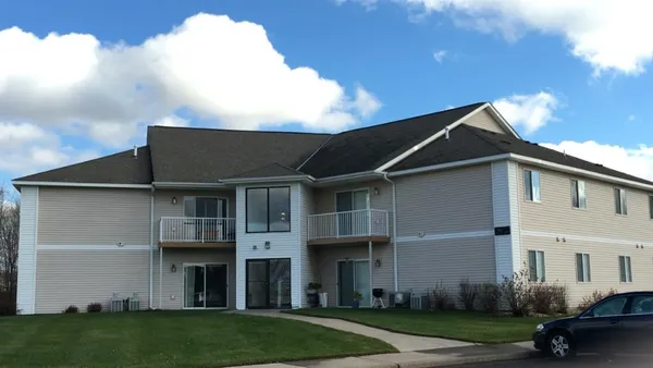 $1,050 | 635 Northern Meadows, Unit 202, Menomonie, WI 54751