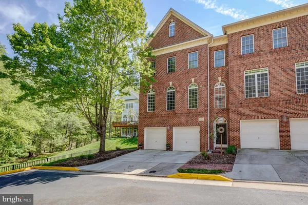 $795,500 | 47816 Scotsborough Square, Sterling, VA 20165