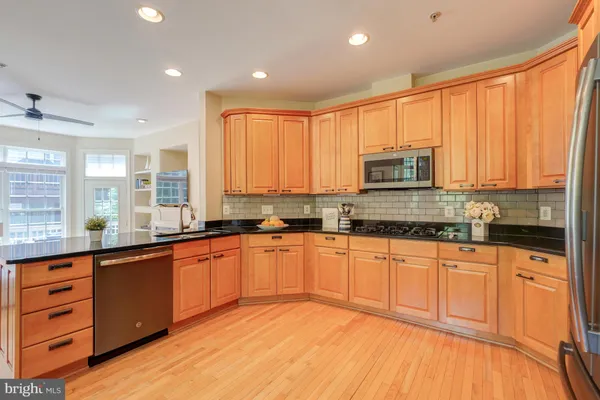 $795,500 | 47816 Scotsborough Square, Sterling, VA 20165