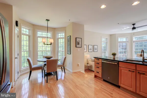 $795,500 | 47816 Scotsborough Square, Sterling, VA 20165
