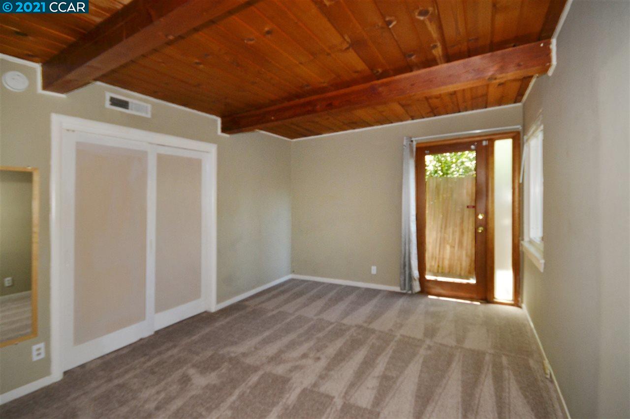 928 Janet Lane Lafayette, CA 94549 - Photo 15 of 35 a view of an empty room with a window