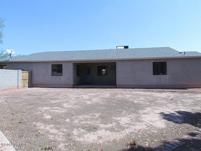 4409 West Coronado Road Phoenix, AZ 85035 - Photo 10 of 40 023-333230 - left side of home (2)